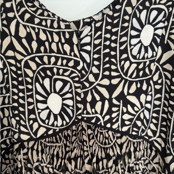 Cotélac Women’s Maxi Dress With Black and Cream Floral Print - Picture 4 of 9